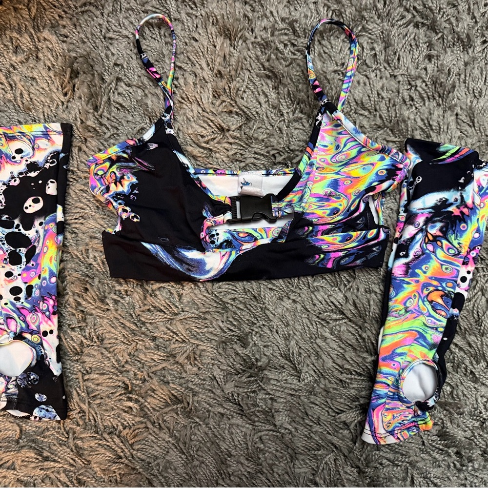 Liquid Trip Acid Wash top and arm sleeve